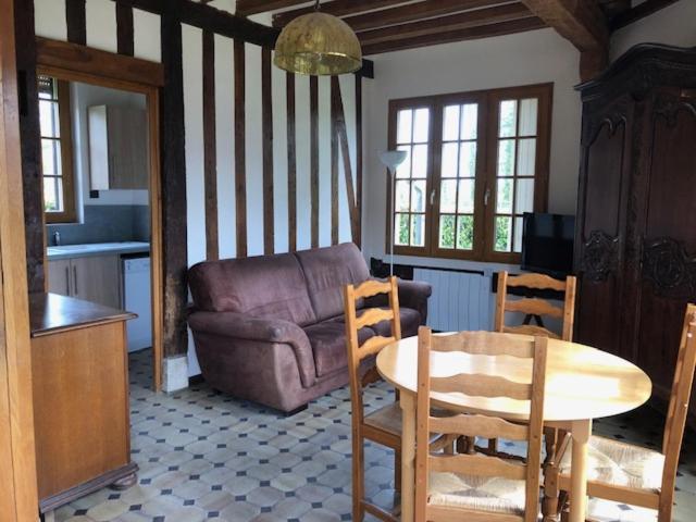 Вилла Le Colombier De Royaumont Saint-Arnoult  Экстерьер фото